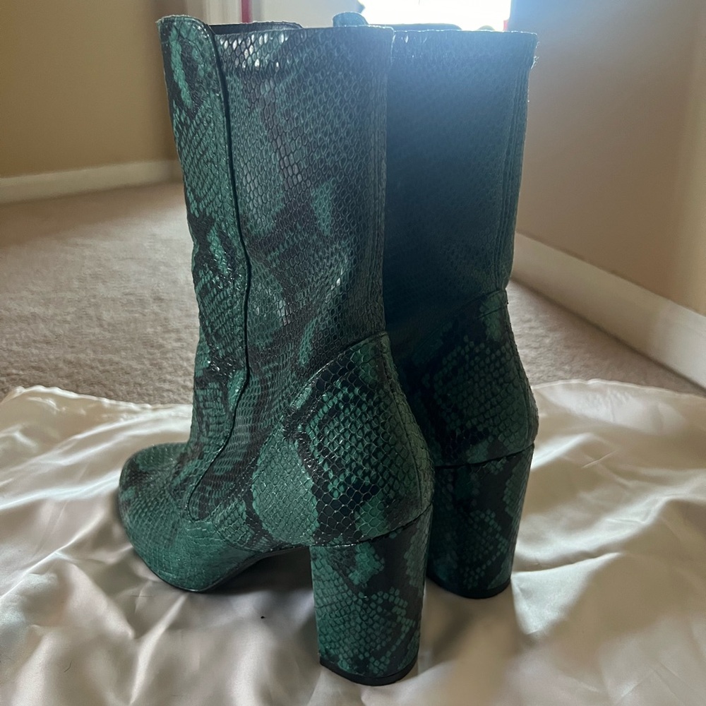 Stuart Weitzman Green Python Print Booties (Fifer… - image 8